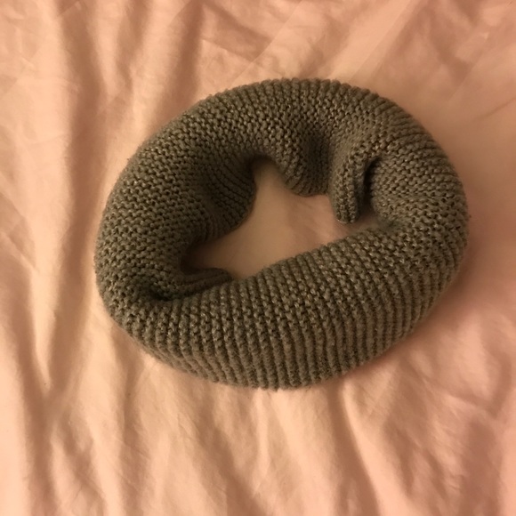 Gray Infinity Scarf - Picture 2 of 2